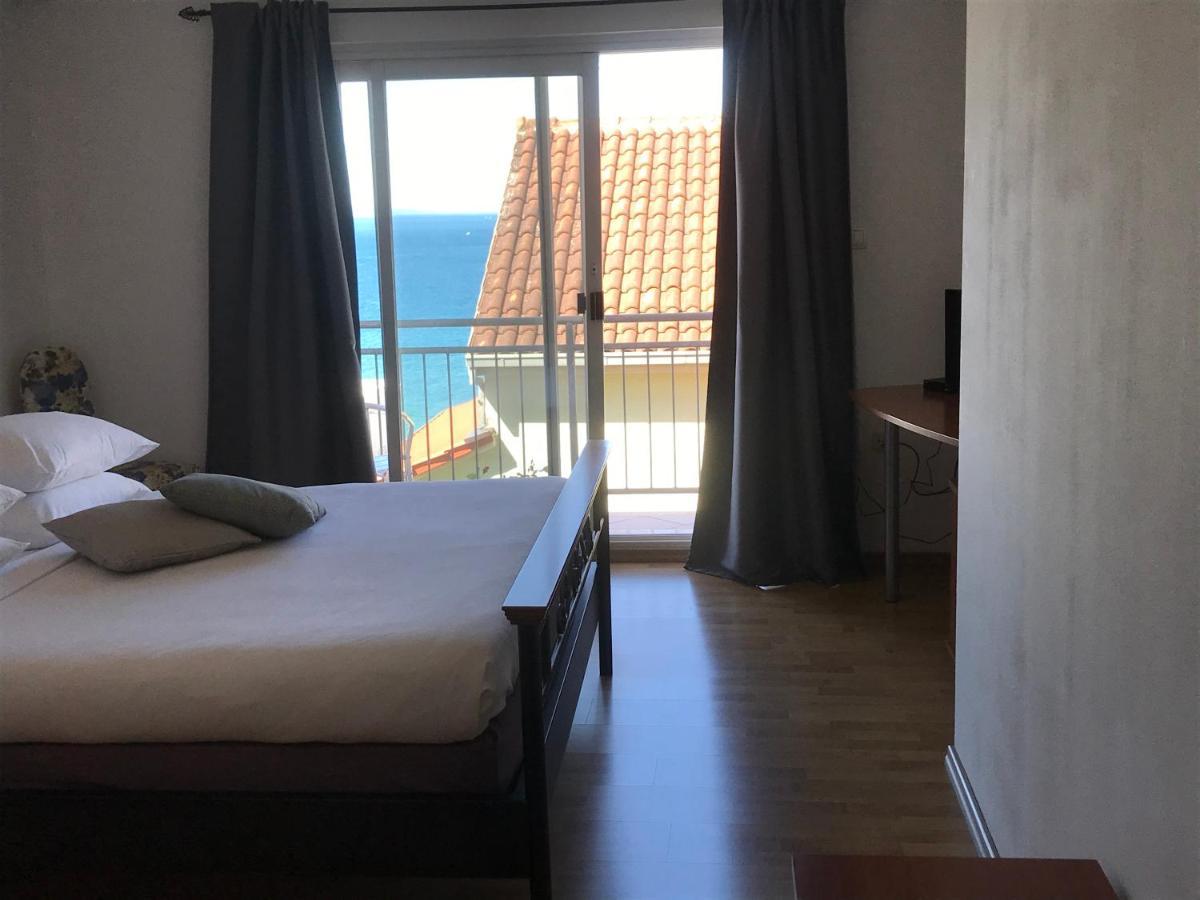Pink Inn Подстрана Екстер'єр фото