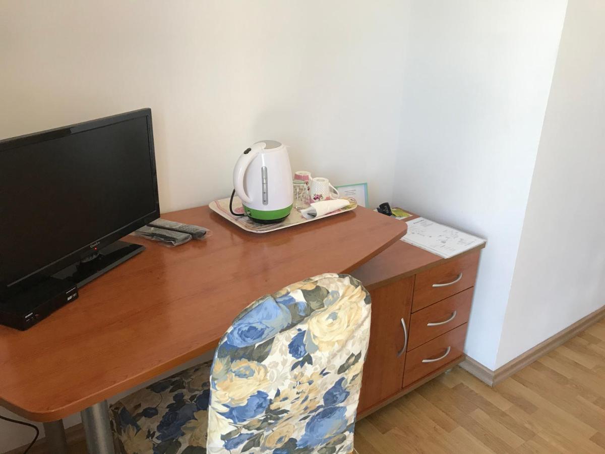 Pink Inn Подстрана Екстер'єр фото